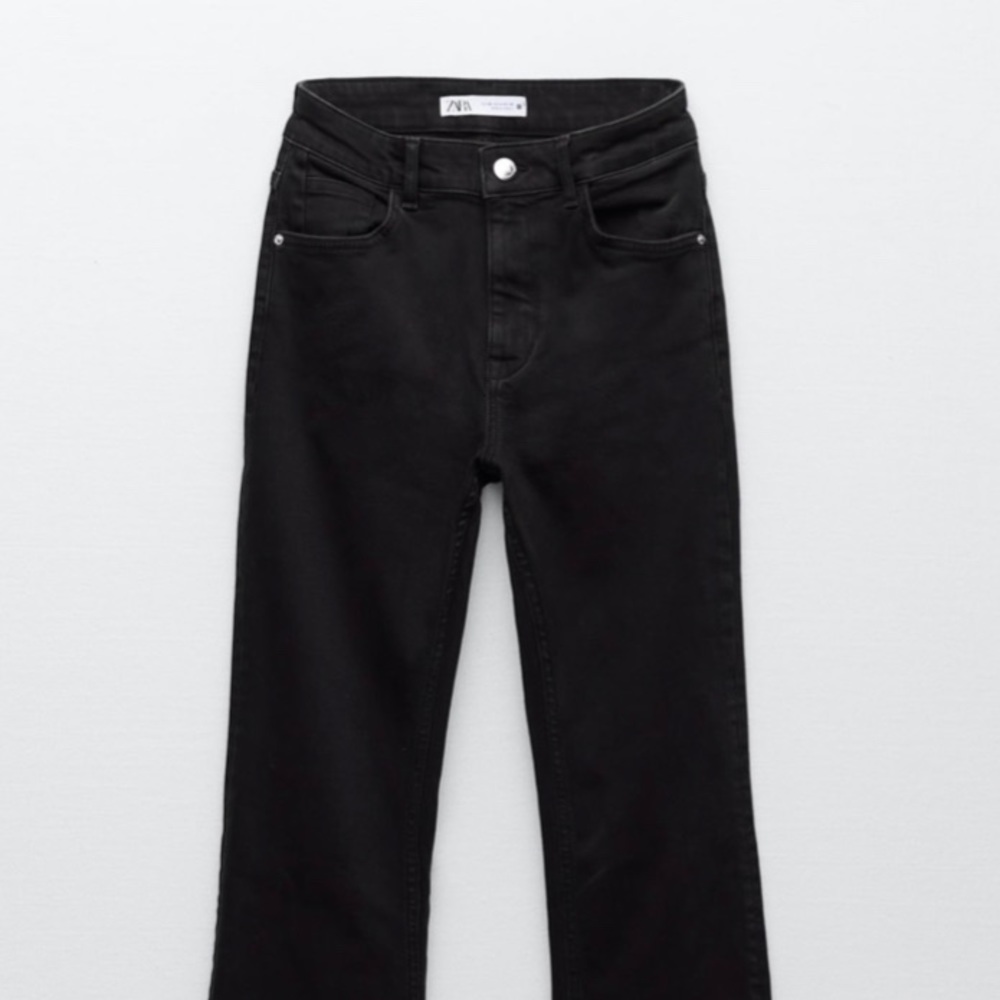 NWT Zara high rise flare pants in black, size 4